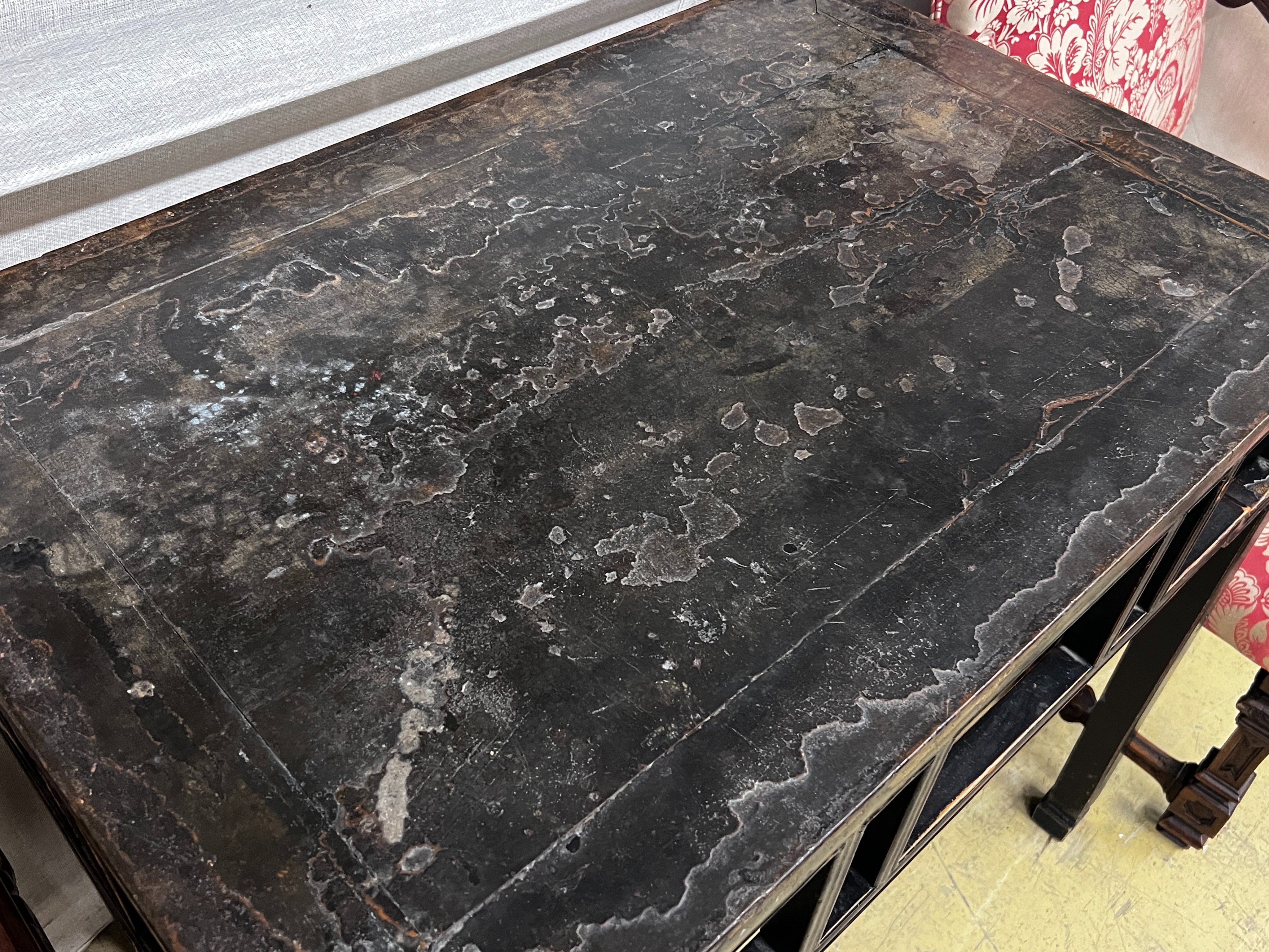 A Chinese rectangular lacquer side or altar table, length 94cm, width 62cm, height 86cm